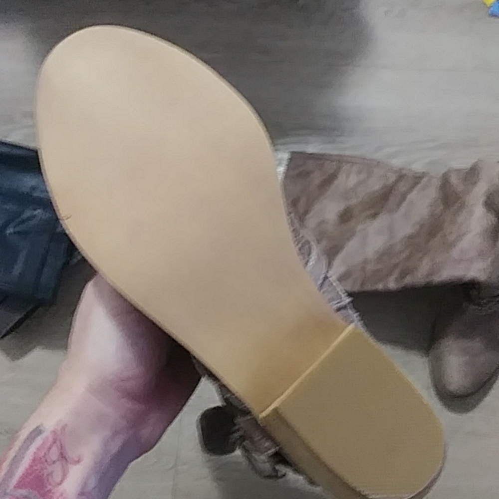 Boots - Picture 2 of 3
